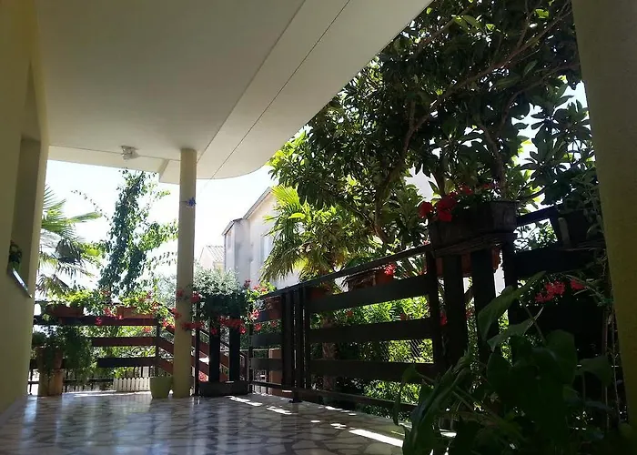 Apartment Perunika *