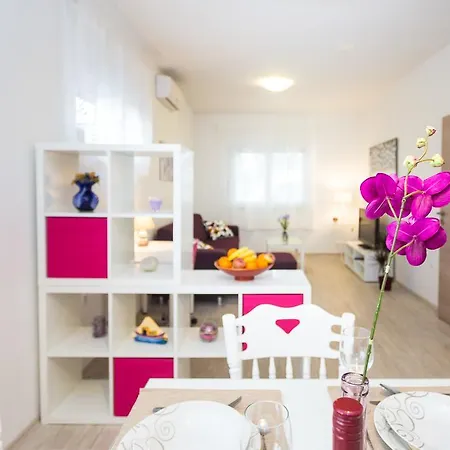 Perunika Ζαντάρ