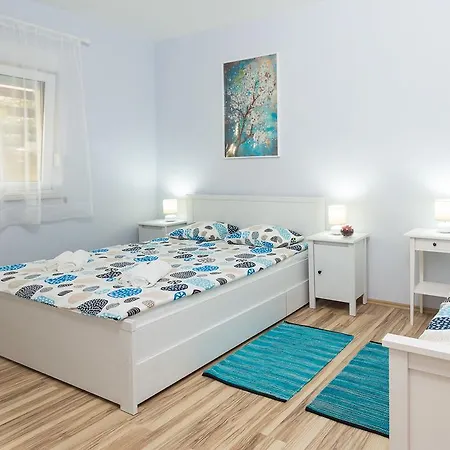 Perunika Zadar